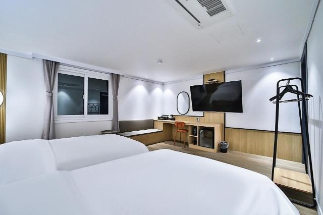 Number 25 Hotel Gyeongsan Oksan Branch Room photo